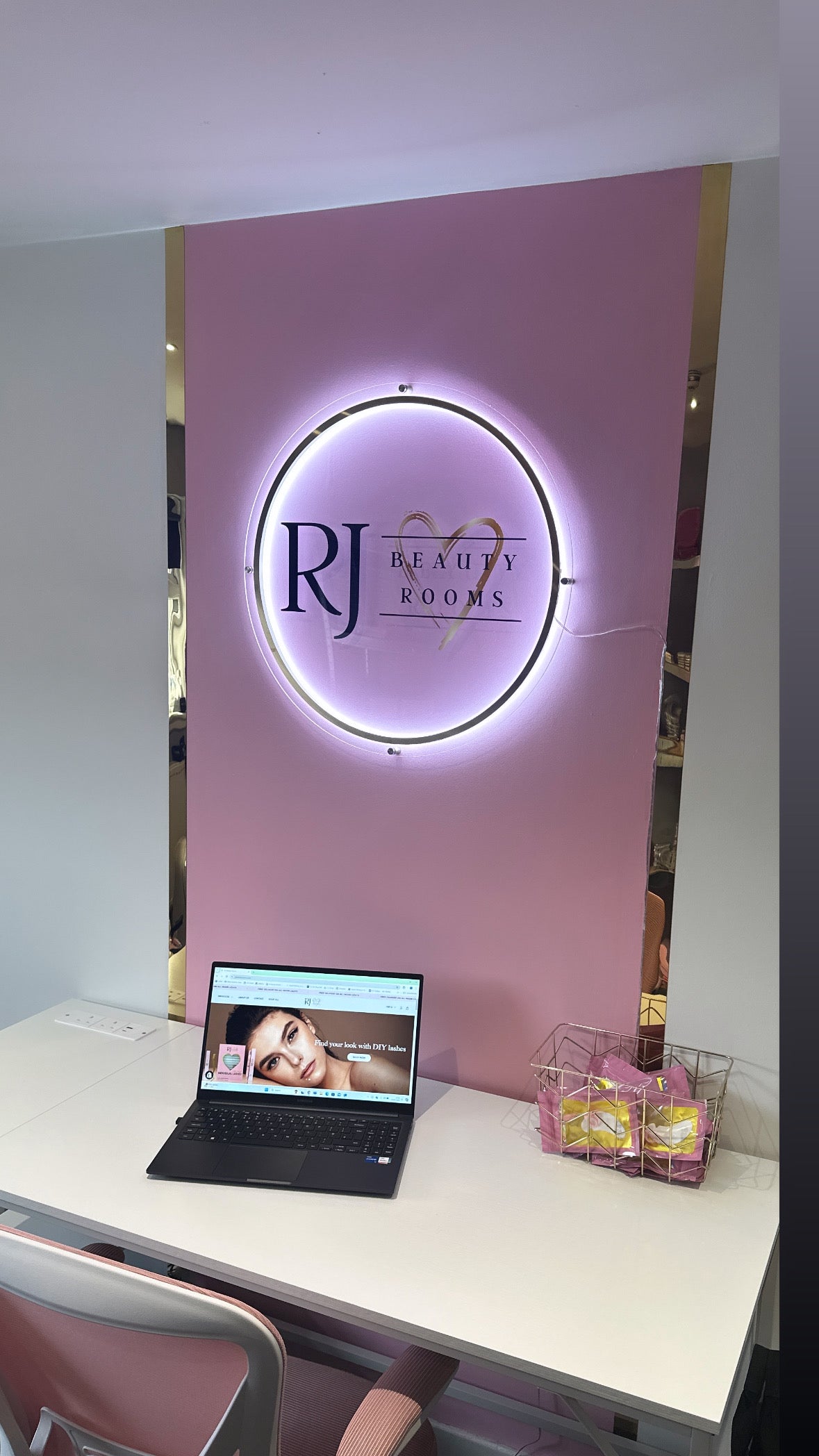 Aangepaste acryl terug verlichte LED Logo Sign